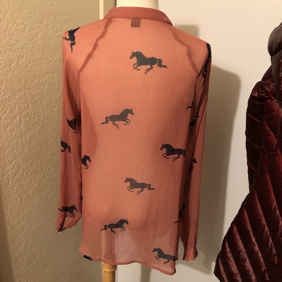 NEW Forever 21 button up blouse with horse patterns - Picture 3 of 11